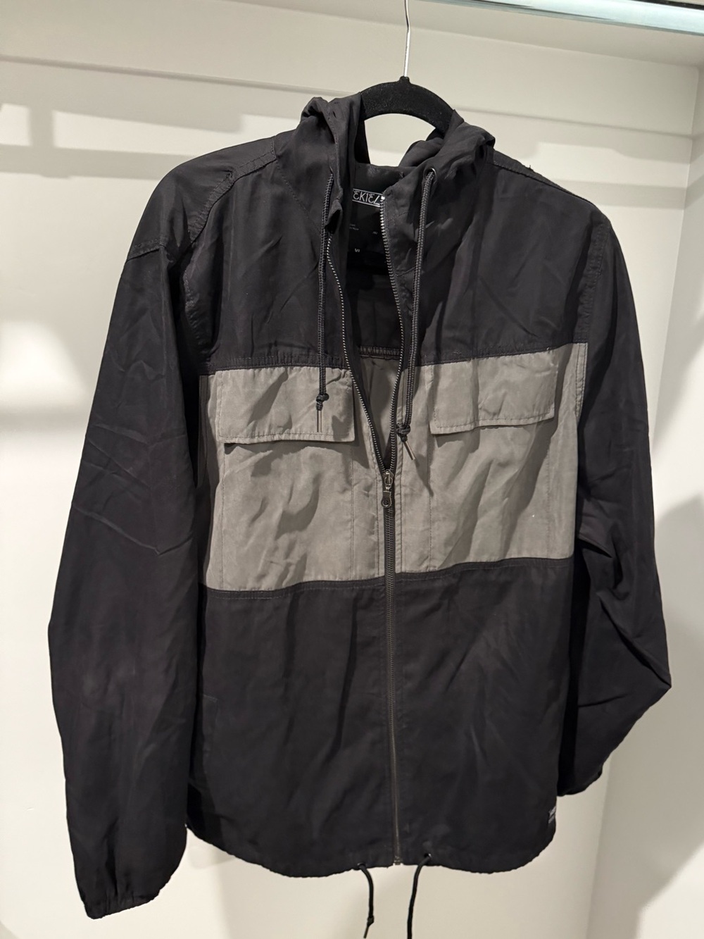 Ezekiel Two-Tone Black and Gray Hooded Windbreaker